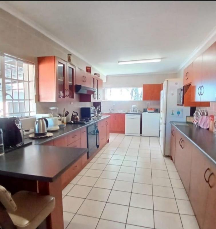 4 Bedroom Property for Sale in Vaal Park Ext 1 Free State